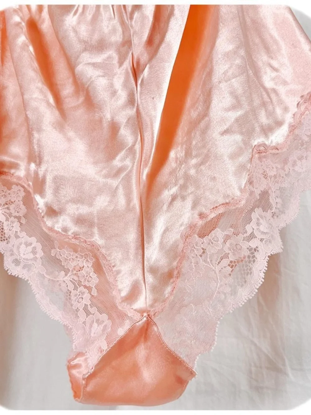 Vintage Silky Lace-Trim Ballet Pink Satin Tap Shorts - Picture 7 of 7